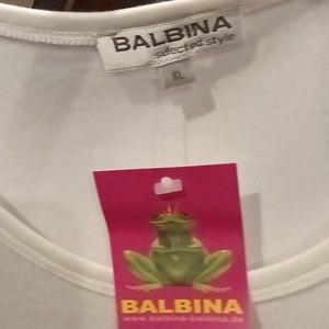 NWT BALBINA rounded neckline white blouse w red/white SPATZL heart design Sz XLj